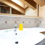 特奥拉木屋公寓 公寓 利维尼奥