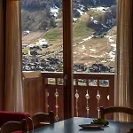 特奥拉木屋公寓 * 利维尼奥